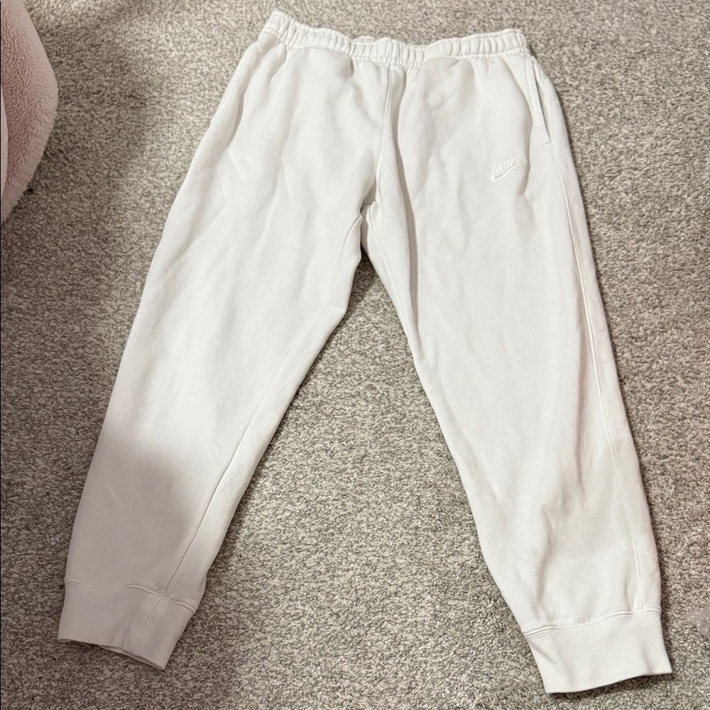 Nike Men’s Tapered Joggers